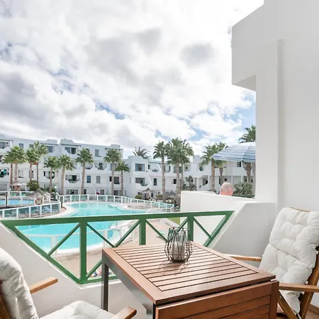 Valentina アパート ティアス